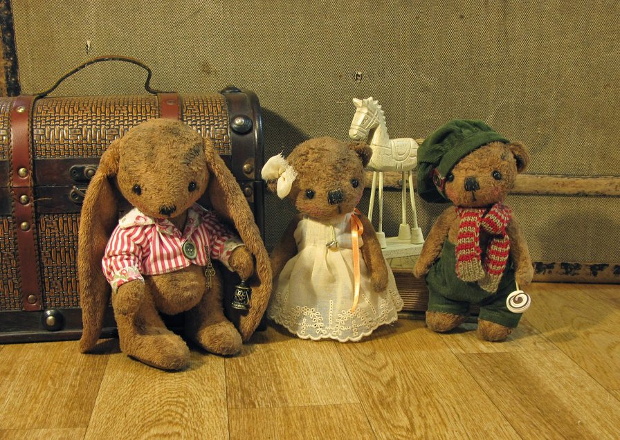 Игрушки медведи и кролик - оригинал