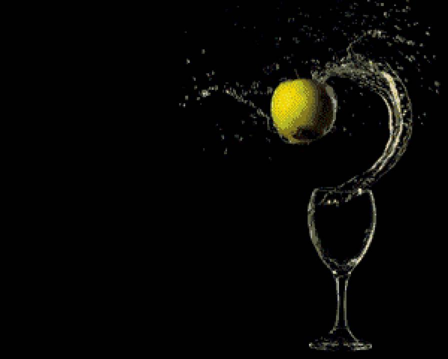 яблоко на черном - предпросмотр