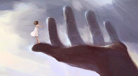 на краю - фентези, руки - оригинал