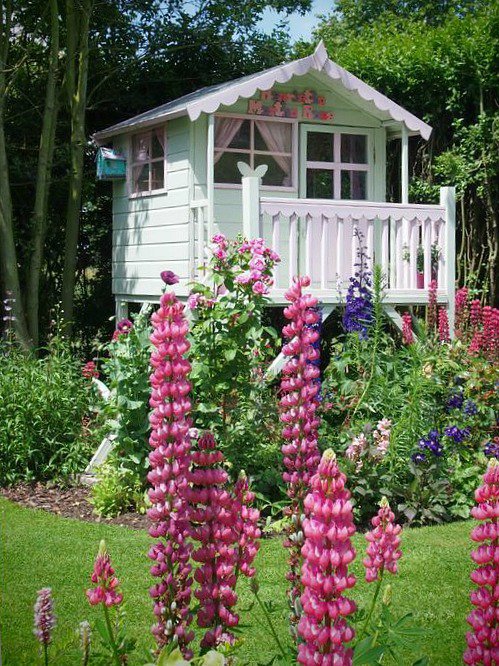 Pollyanna-Cottage-playhouse-in-the-garden - оригинал
