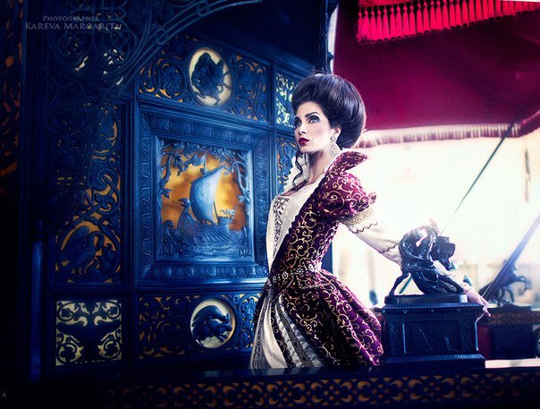 увереная - девушка, женщина - оригинал