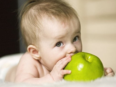 малыш с яблоком - малыш, метрика, дети, ребенок, яблоко - оригинал