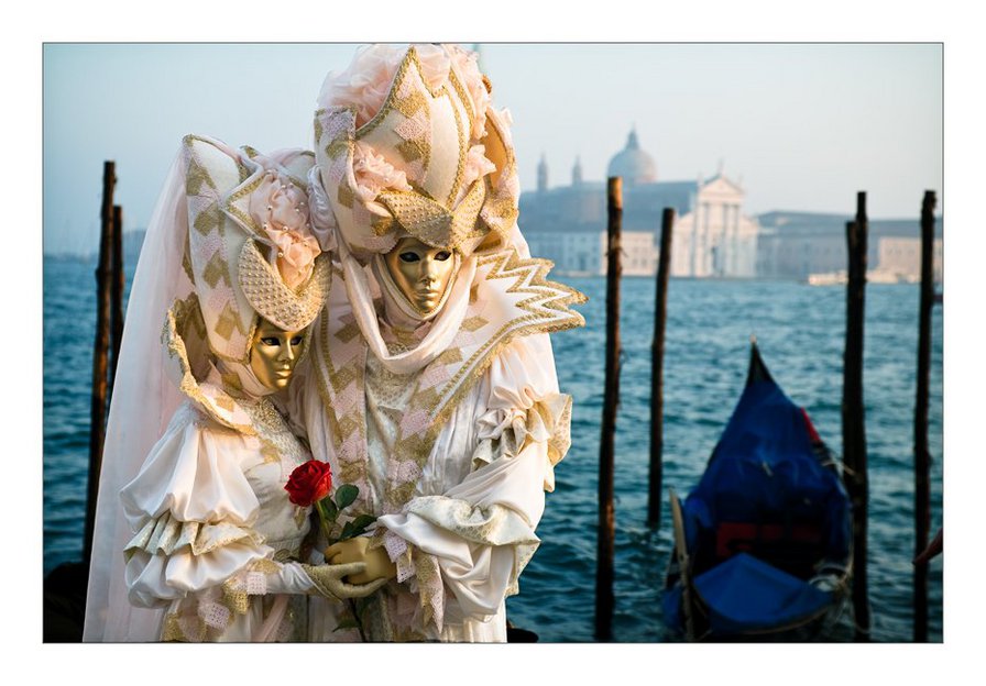 Маскарад Венеции - пейзаж, маска, люди, вода, венеция - оригинал
