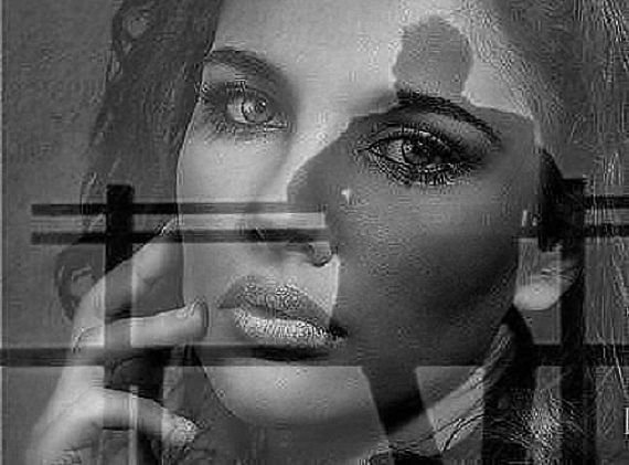 Пара - монохром, люди - оригинал