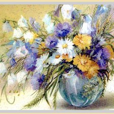 полевые цветы в вазе