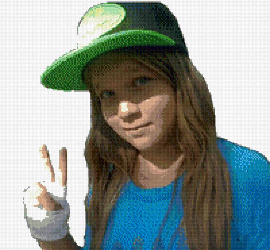 настя в кепке - предпросмотр