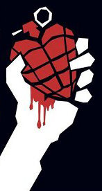 Она держит мое сердце в руке, как ручную гранату... - граната, american idiot, green day, американ идиот, сердце - оригинал