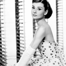 Оригинал схемы вышивки «Audrey Hepburn» (№910708)