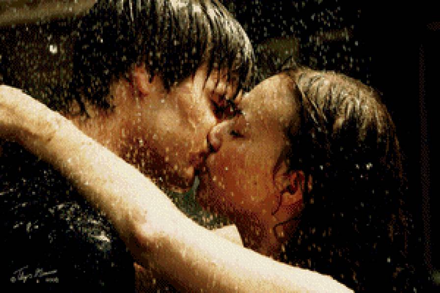 Поцелуй под дождём - люди, любовь - предпросмотр