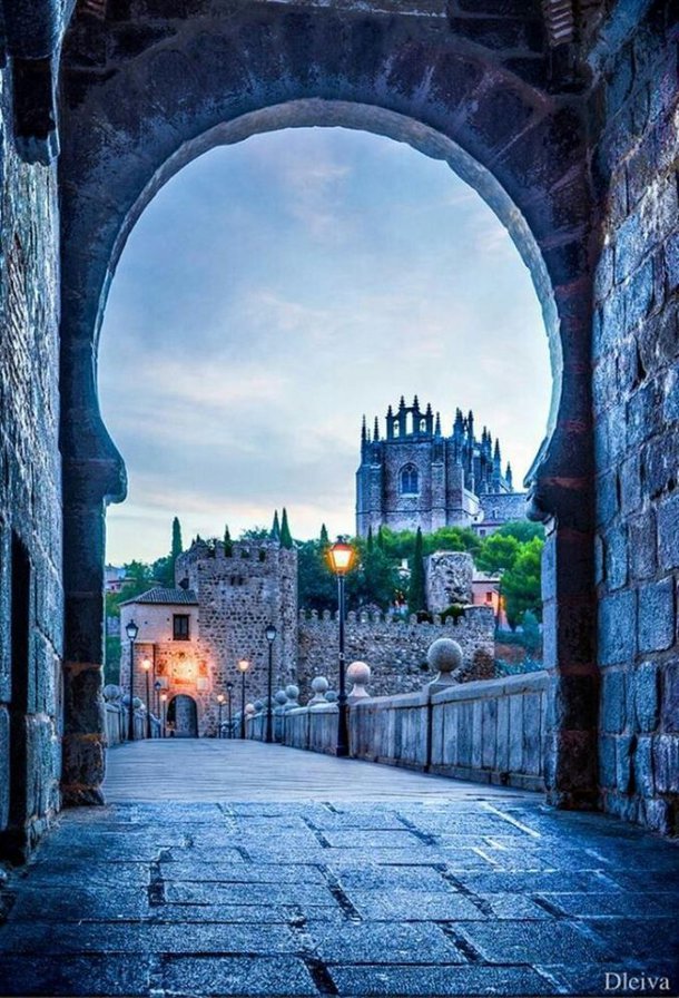 Toledo Puerta Medieval - paisaje - оригинал