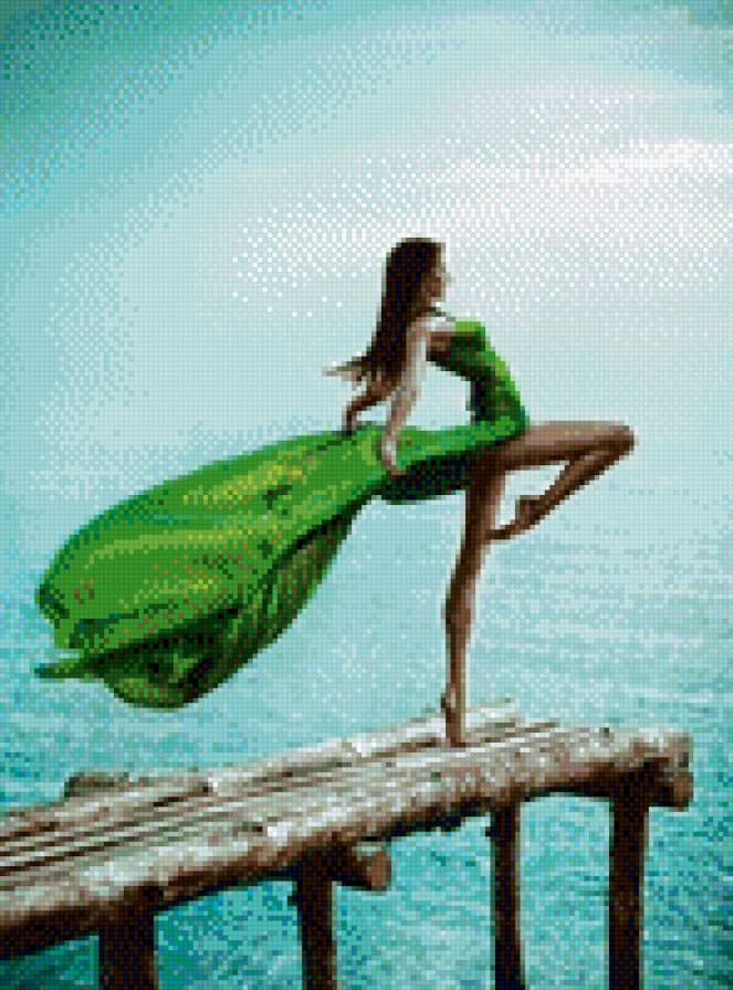 Девушка в зелёном - девушка, красота, ноги, платье, мост - предпросмотр
