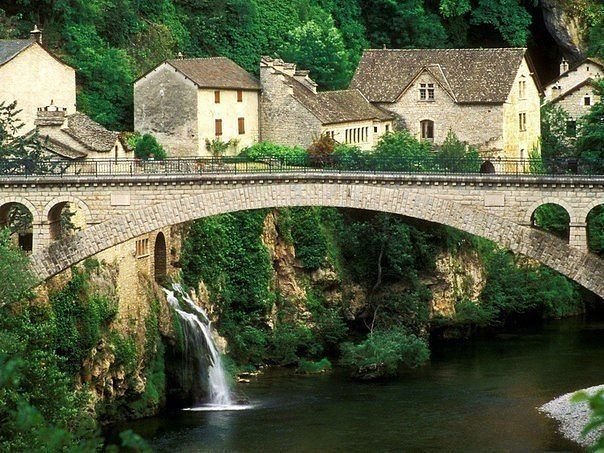 Сен-Шели-дю-Тарн, Франция - оригинал