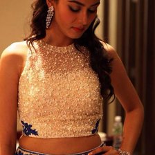 Схема вышивки «Mira Rajput-Kapoor»