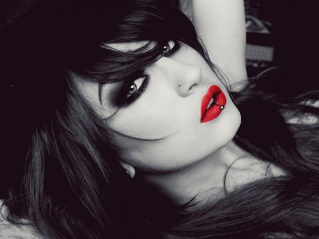 Девушка - женщина, девушка - оригинал