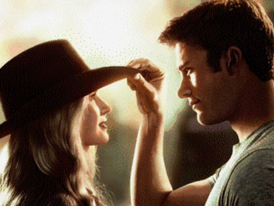 двое - женщина, мужчина - предпросмотр