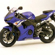 Схема вышивки «YAMAHA R6 azul»