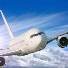 Самолет летит