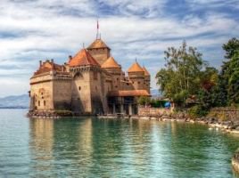 Замок на берегу - оригинал