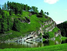 Скала Салавата Юлаева на Урале - оригинал