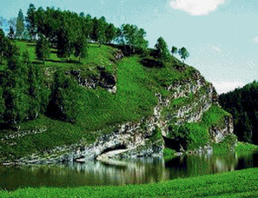 Скала Салавата Юлаева на Урале - предпросмотр