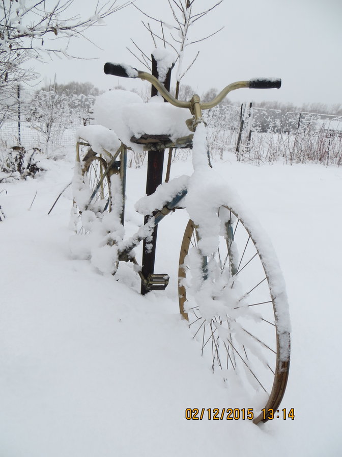 Заснеженный велосипед - зима, велосипед, пейзаж - оригинал