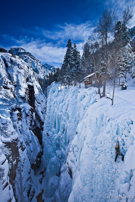 Замерзший водопад - лед, горы, снег, лес - оригинал