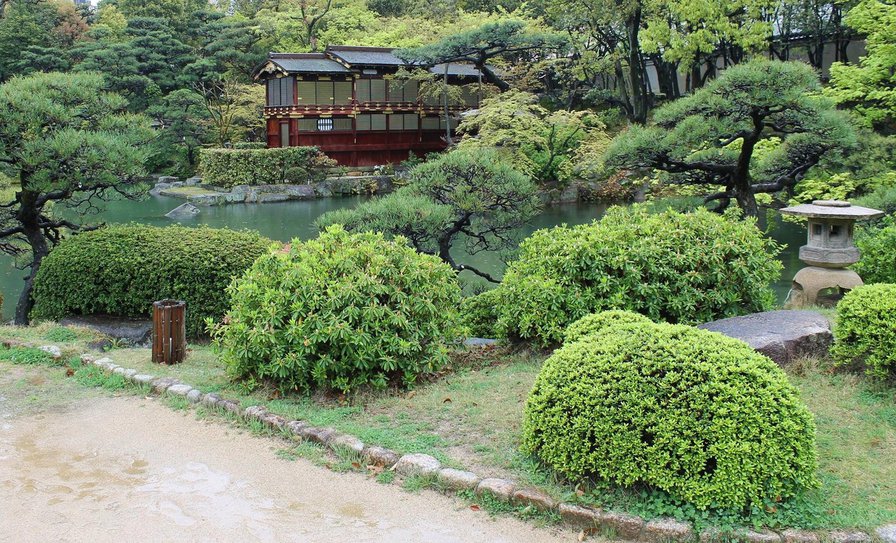 Ботанический сад - деревья, речка, домик - оригинал