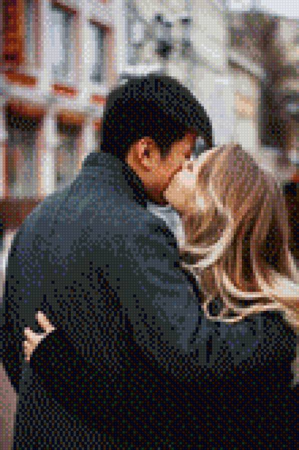 Молодая пара - город, люди, улица - предпросмотр