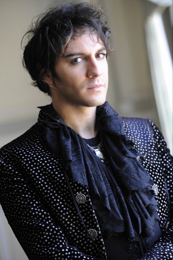 Микеланджело Локонте - локонте, моцарт, микеланджело, рок, опера - оригинал