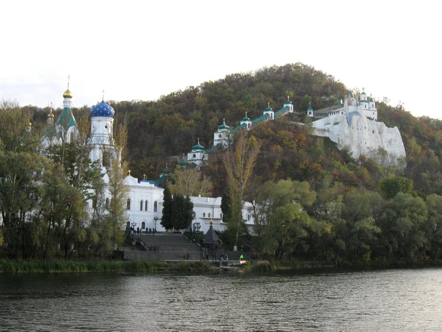 Город на реке - река, вода, дома. - оригинал