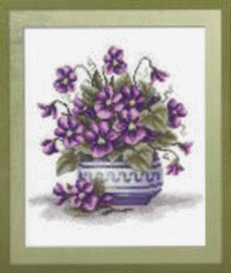 Анютки в вазе - предпросмотр