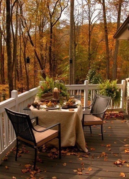 осенний завтрак - осень, романтика, терраса, природа - оригинал