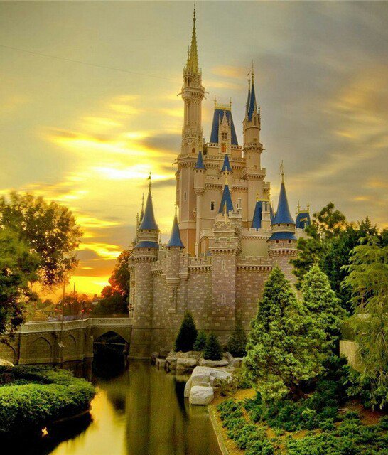 Замок - оригинал