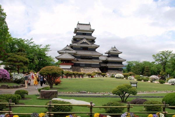 Замок Мацумото - восток, замок, япония, природа, пейзаж - оригинал