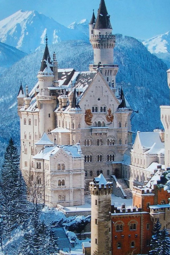 Замок в горах - замок, зима - оригинал