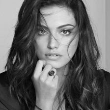 Схема вышивки «брюнетка»