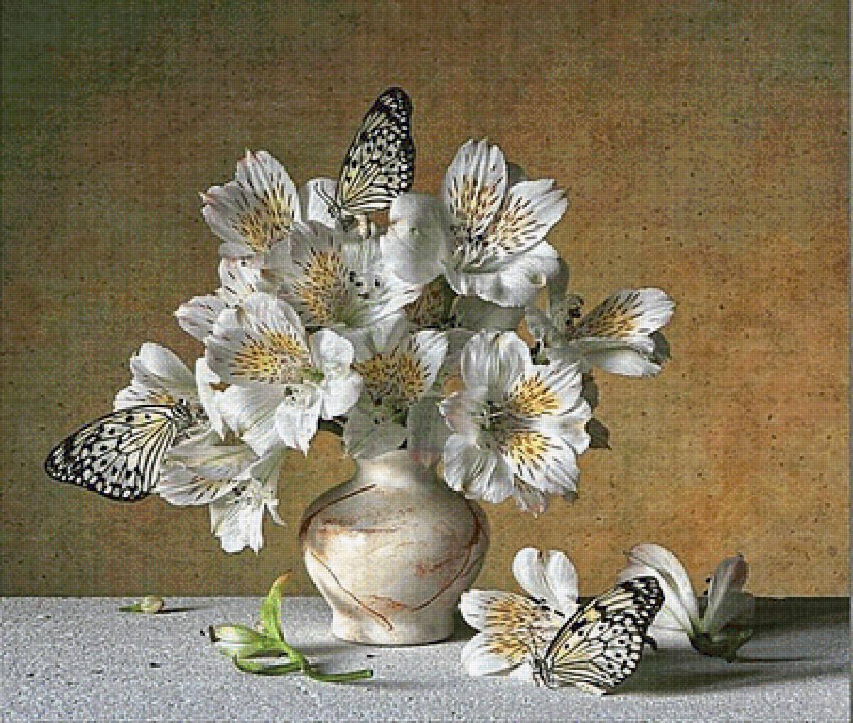 633 - ваза, цветы, бабочки - предпросмотр
