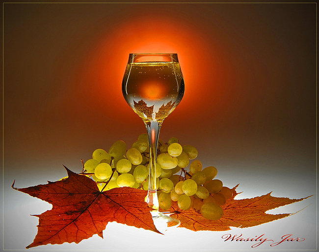 бокал вина - вино, фрукты - оригинал