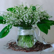 Схема вышивки «ландыши»