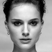 Схема вышивки «натали портман»