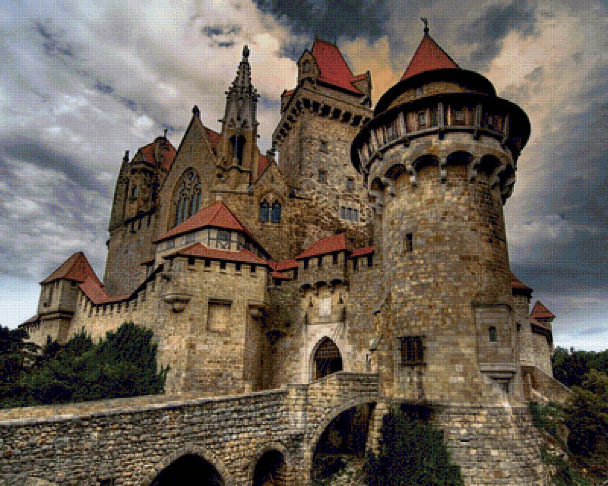 Старинный замок веков был. Замок Кройценштайн Австрия. Замок Кройценштайн, Вена, Австрия. Замок Кройценштайн средневековье. Кроцейнштайн замок Австрии.