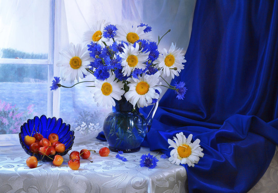 Васильки - натюрморт, васильки - оригинал