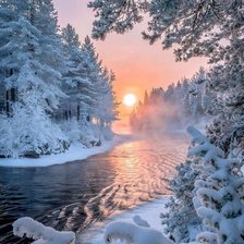 Зимний закат над рекой