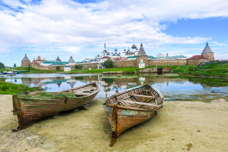 На Соловках - храм, церковь, лодки - оригинал