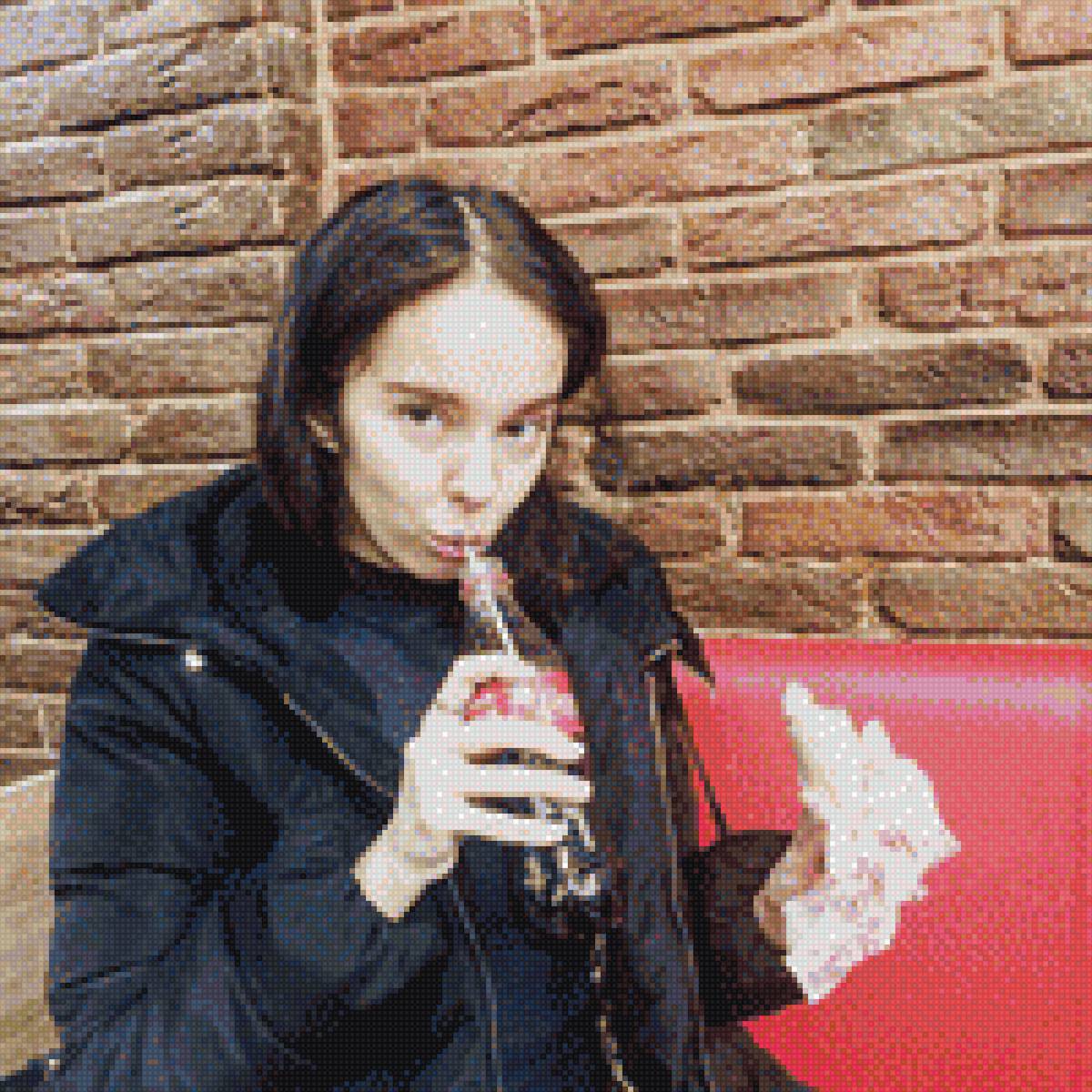 девушка - предпросмотр