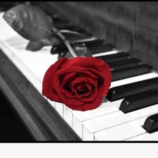 Схема вышивки «ვარდი როიალზე»