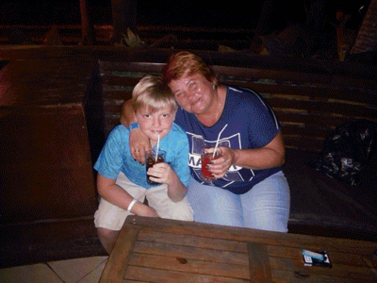 подруга с сыном - предпросмотр