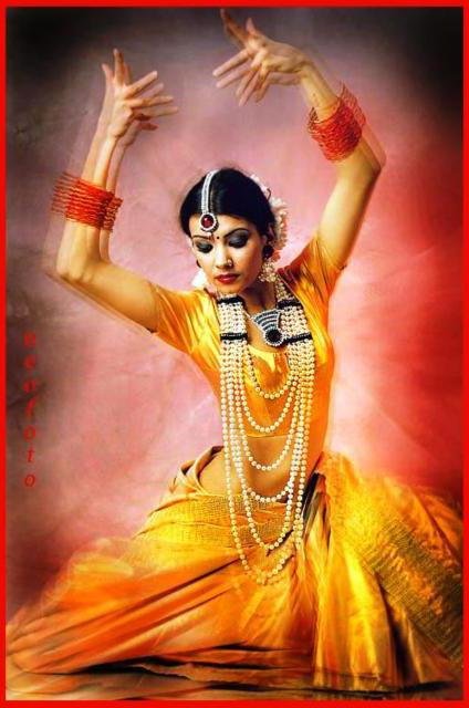 Индийская тансовщица - индия, танцы - оригинал