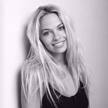 Схема вышивки «Памелла Андерсон»