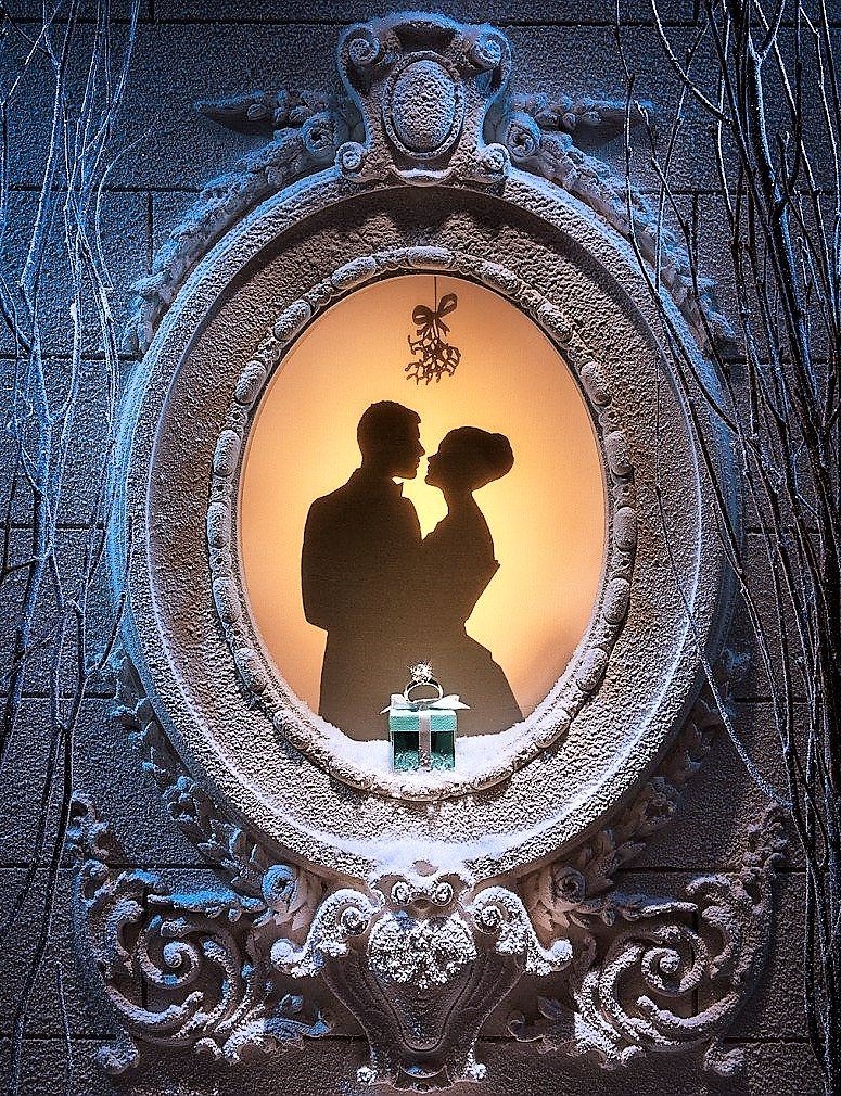 Tiffany Christmas window - оригинал